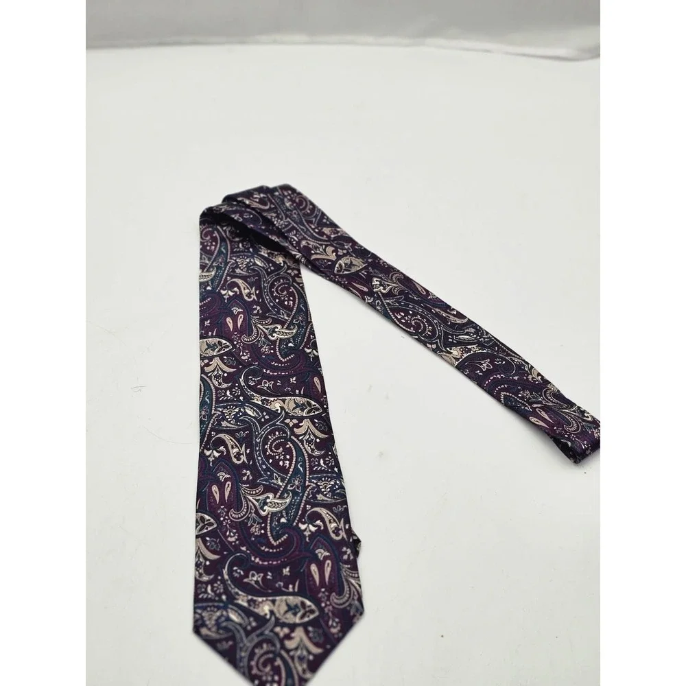 Oscar de la Renta Tie Men's Paisley Imported Silk Couture Collection Made in USA